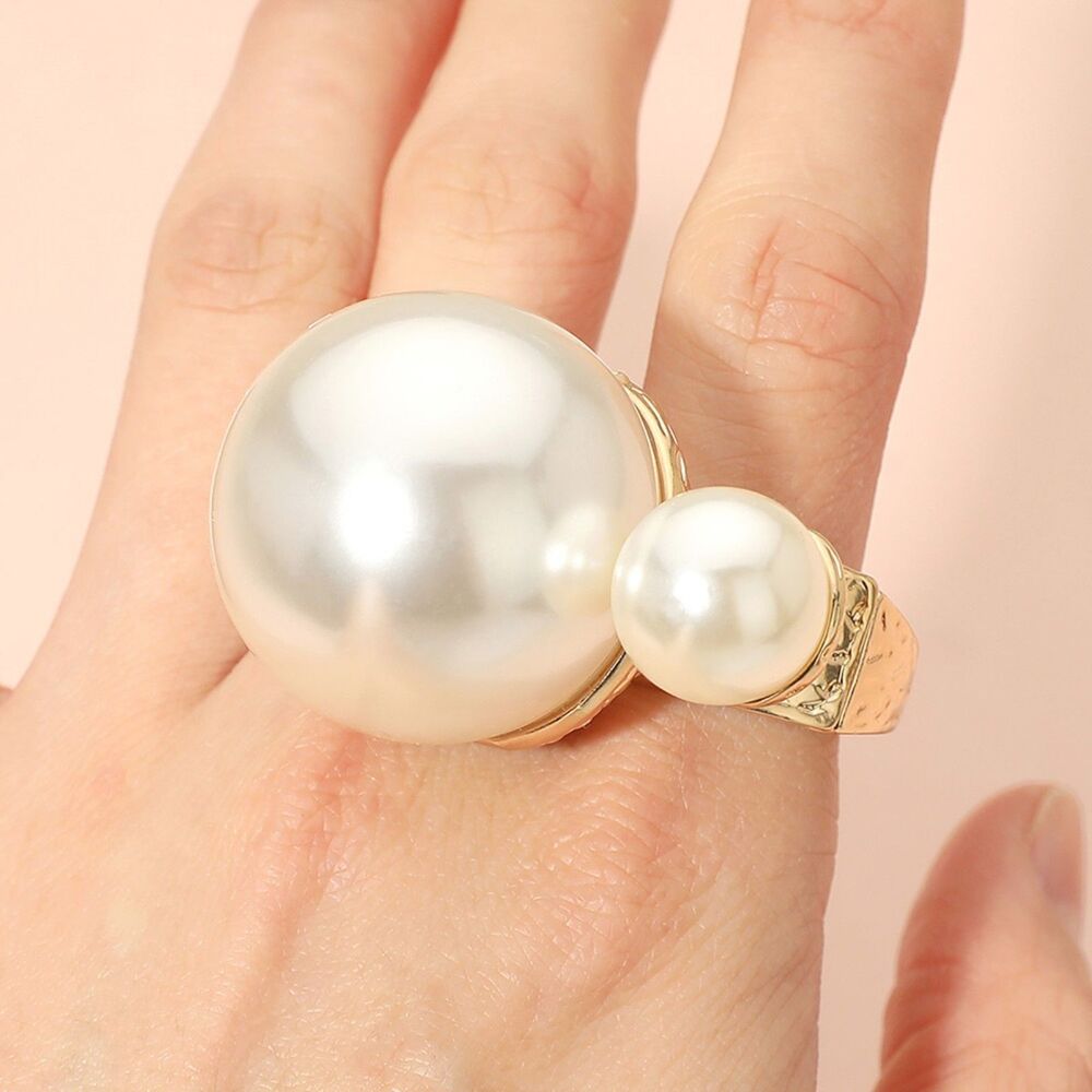 Gold Cream Double Pearl Round Stretch Bold Fashion Oversized Ring Finger